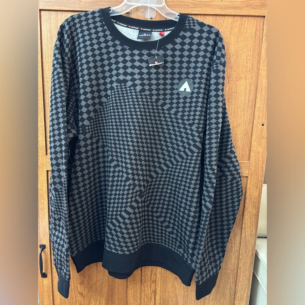 Airwalk Men's Big and Tall Black Checkered Crewneck Sweater Great gift